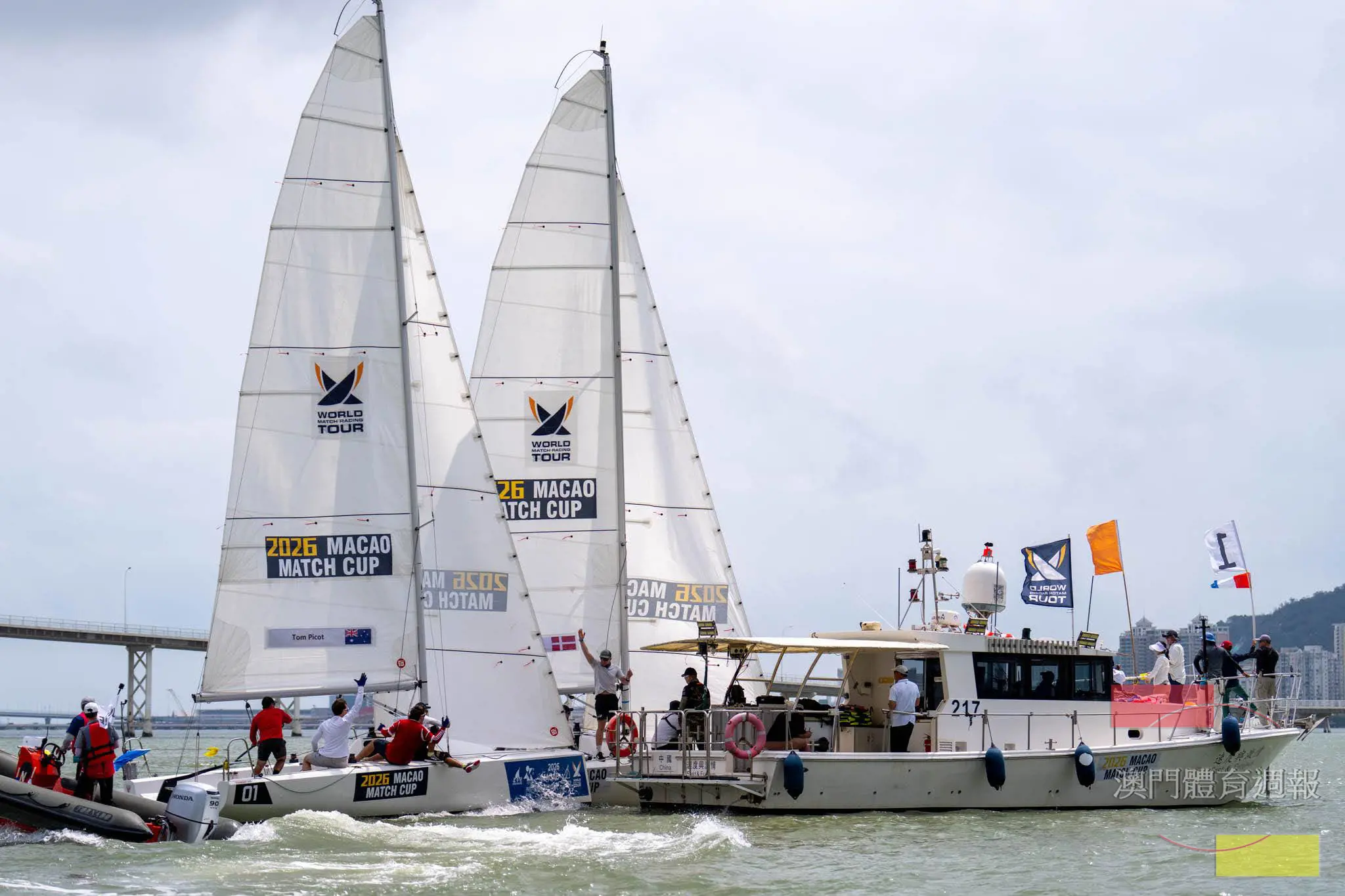 Tom Picot (澳洲) 與大會船隻發生碰撞.jpg